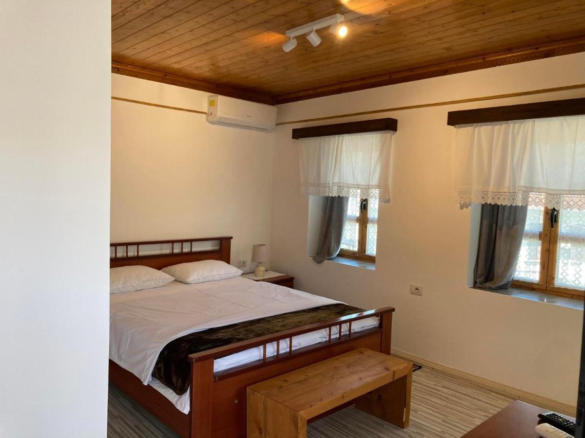 Sokaku i te Marreve GuestHouse Gjirokastër Eksteriør bilde