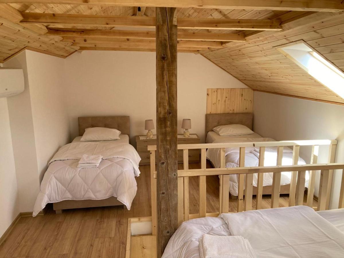 Sokaku i te Marreve GuestHouse Gjirokastër Eksteriør bilde